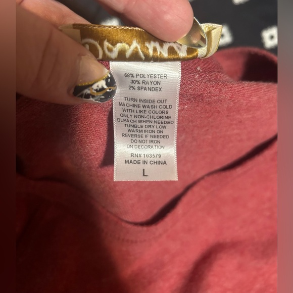 Davina red soft long sleeve sweater w/ pockets-size l - Picture 11 of 11